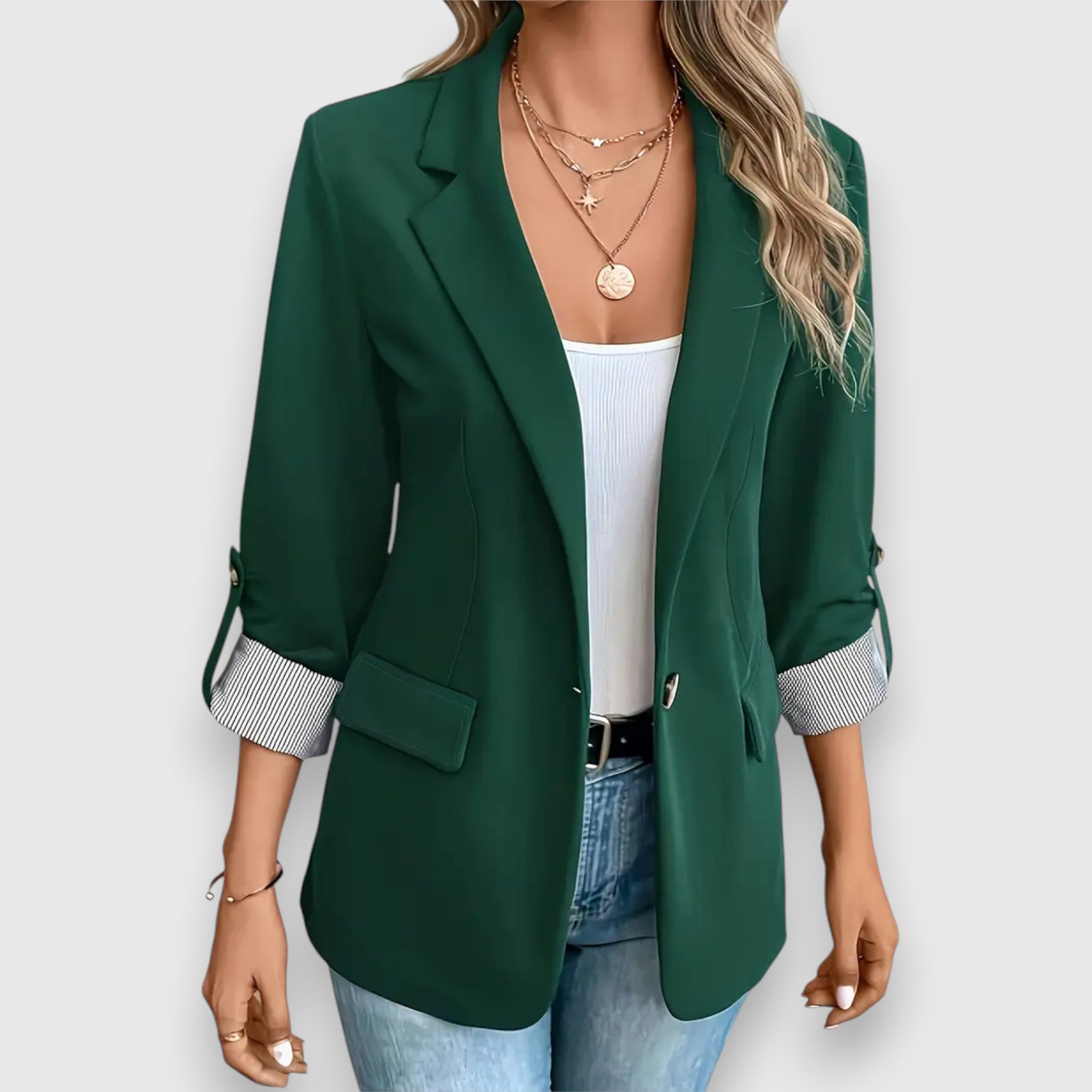 Elegant Blazer for Women - a fashionable and chic addition to your wardrobe