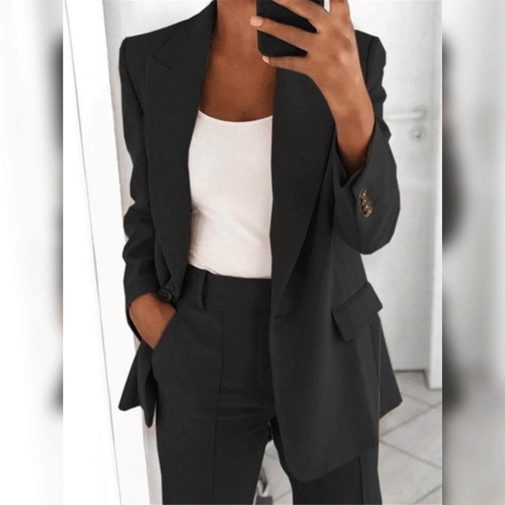Elegant and Luxurious Women's Suit for Multiple Events