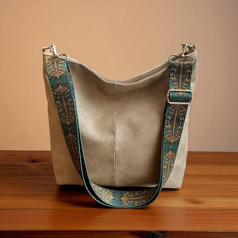 תיק כתף עור וינטג' מקסים | Tamar's Vintage Charm