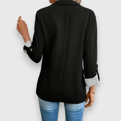 Elegant Blazer for Women - a fashionable and chic addition to your wardrobe