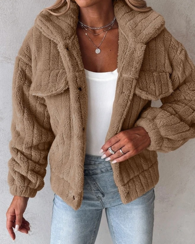 Long and Stylish Coats for Special Occasions and Everyday Wear